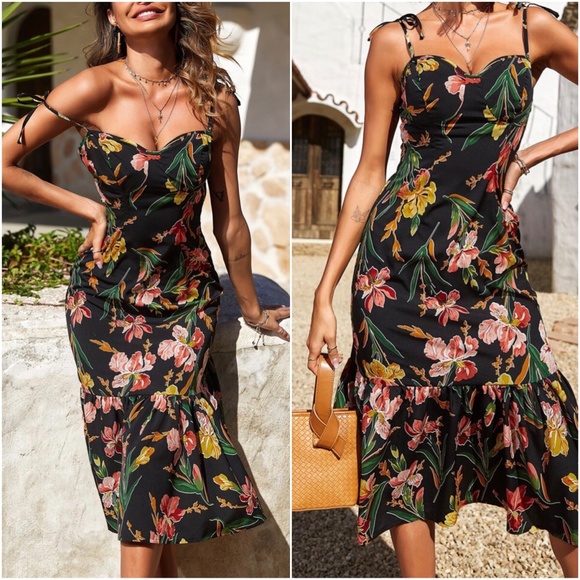 Boho Floral Print Cami Cottagecore Dress - Picture 2 of 3